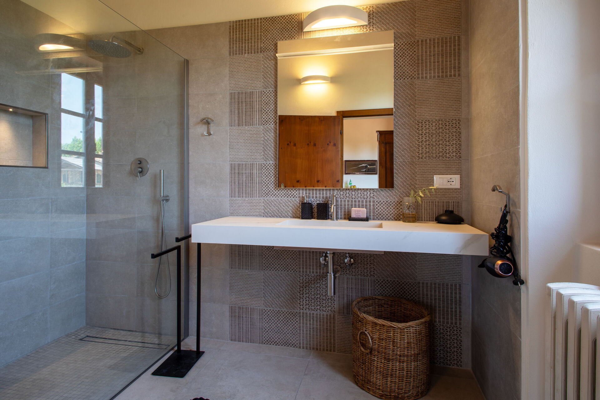 Bathroom detail